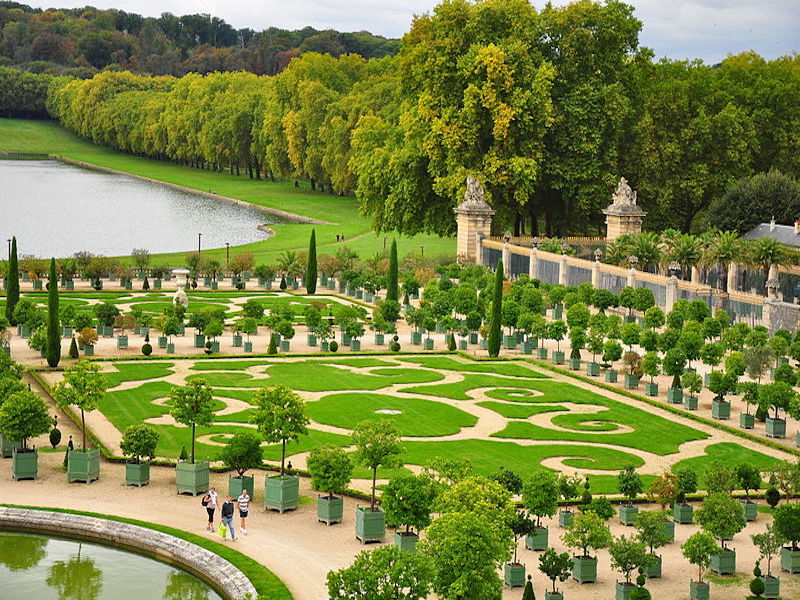 Château de Versailles- day trips from Paris