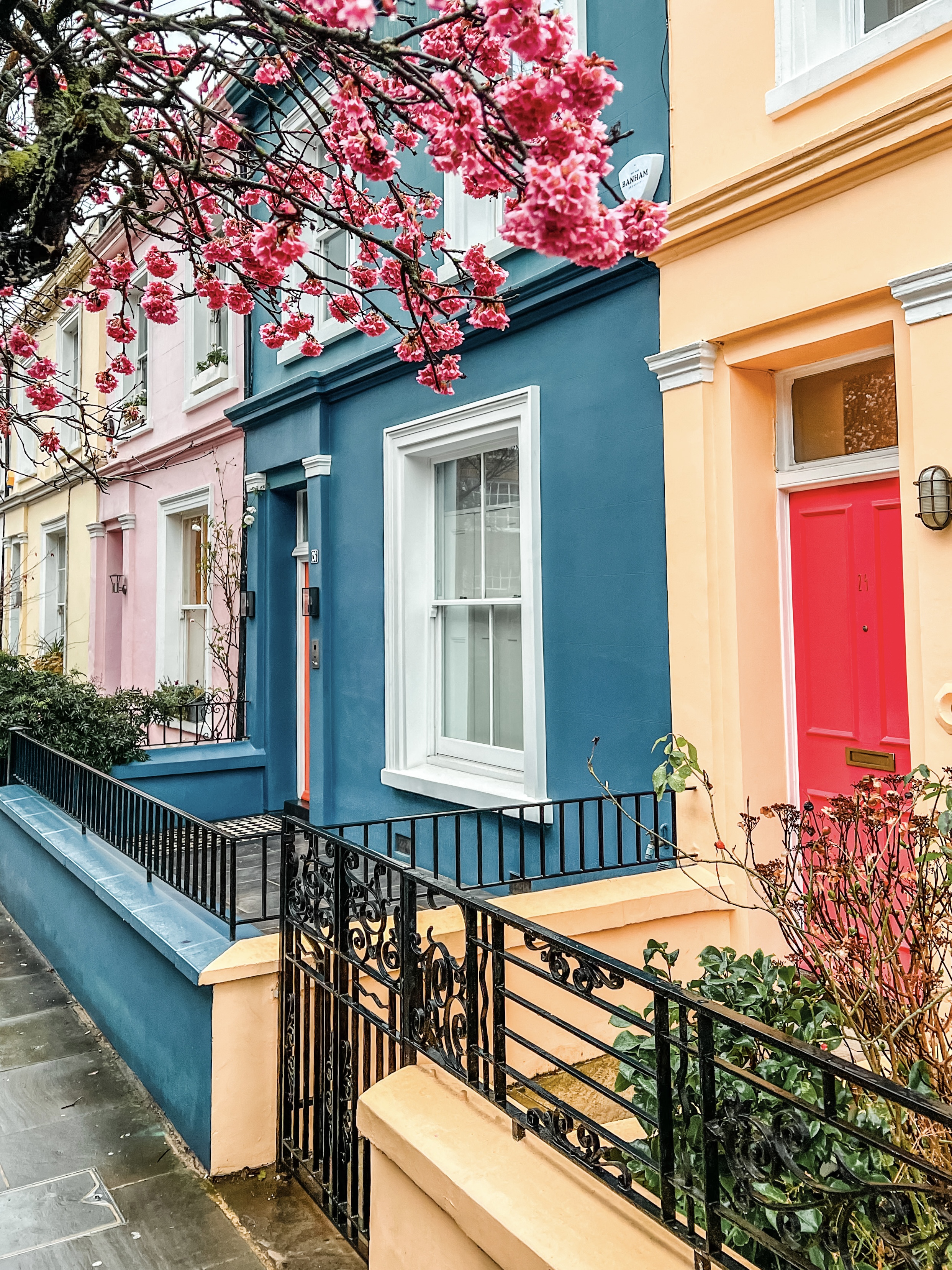 colorful streets in Notting Hill