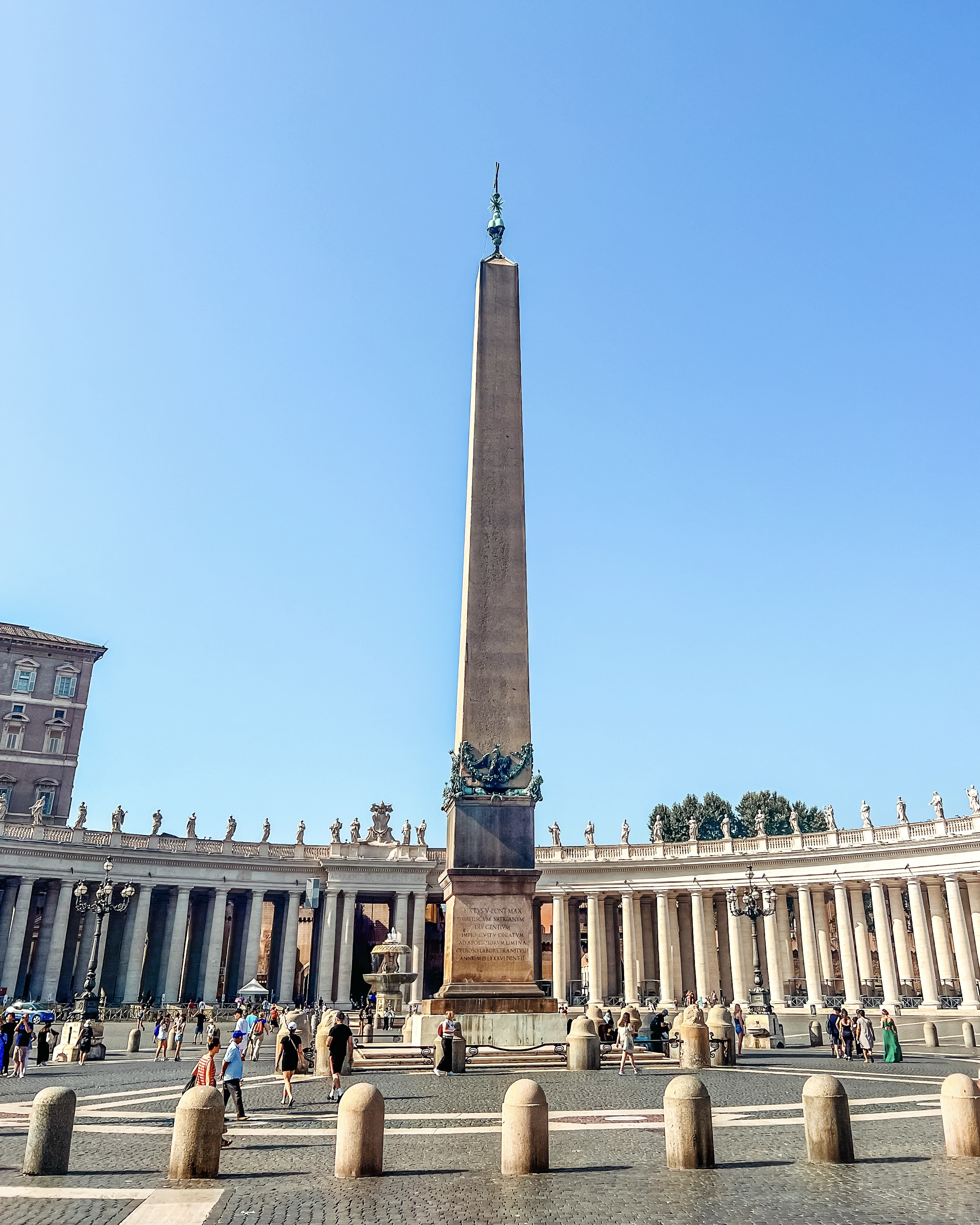 Piazza San Pietro- squares in Rome